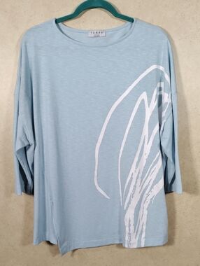 I131 Terra SJ Apparel Blue Graphic Dolman Sleeve Graphic Print Tee XXL